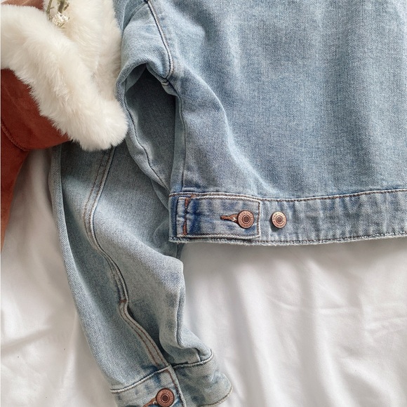 Forever 21 jean jacket - Picture 10 of 14